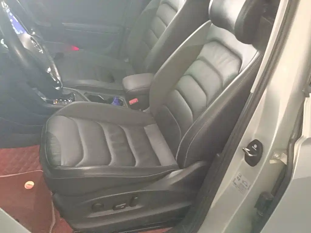 Volkswagen Tiguan L — миниатюра 15