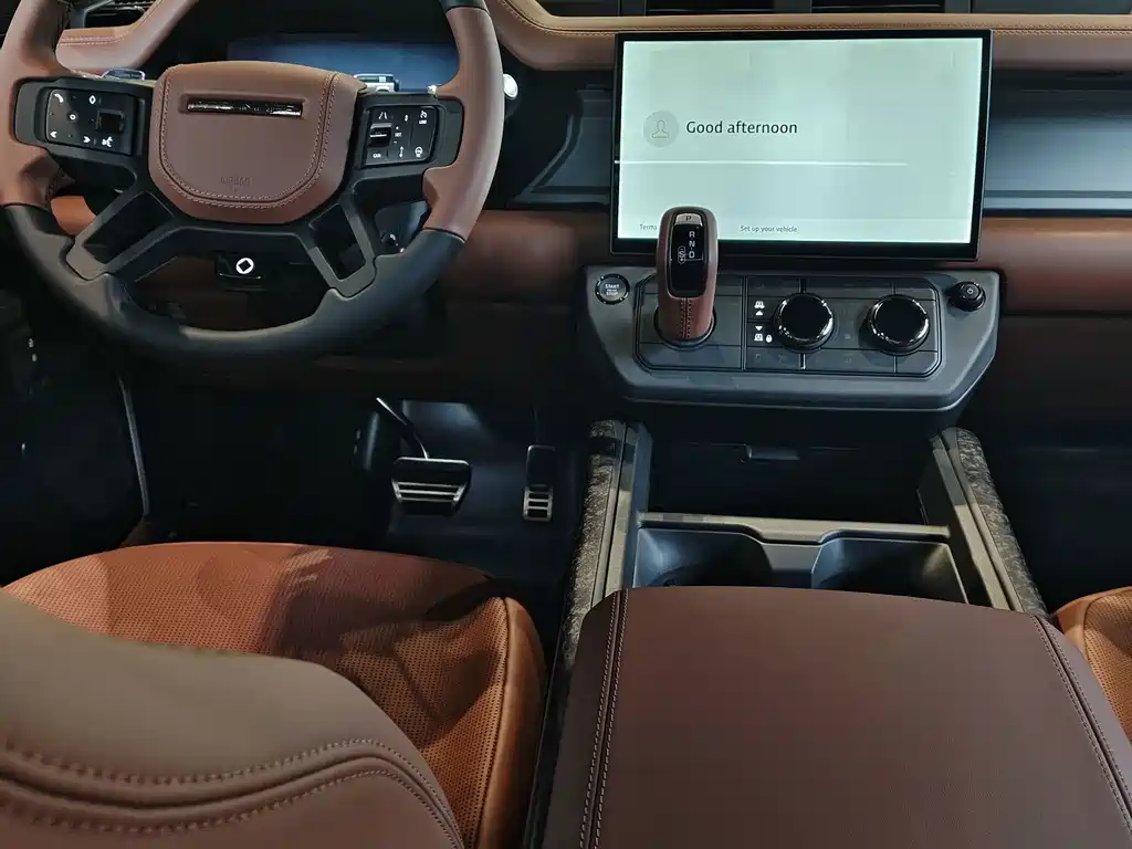 Land Rover Defender — миниатюра 6