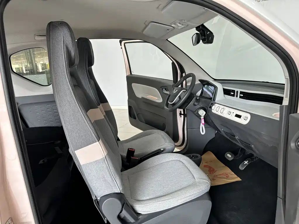 Wuling MINIEV — миниатюра 11