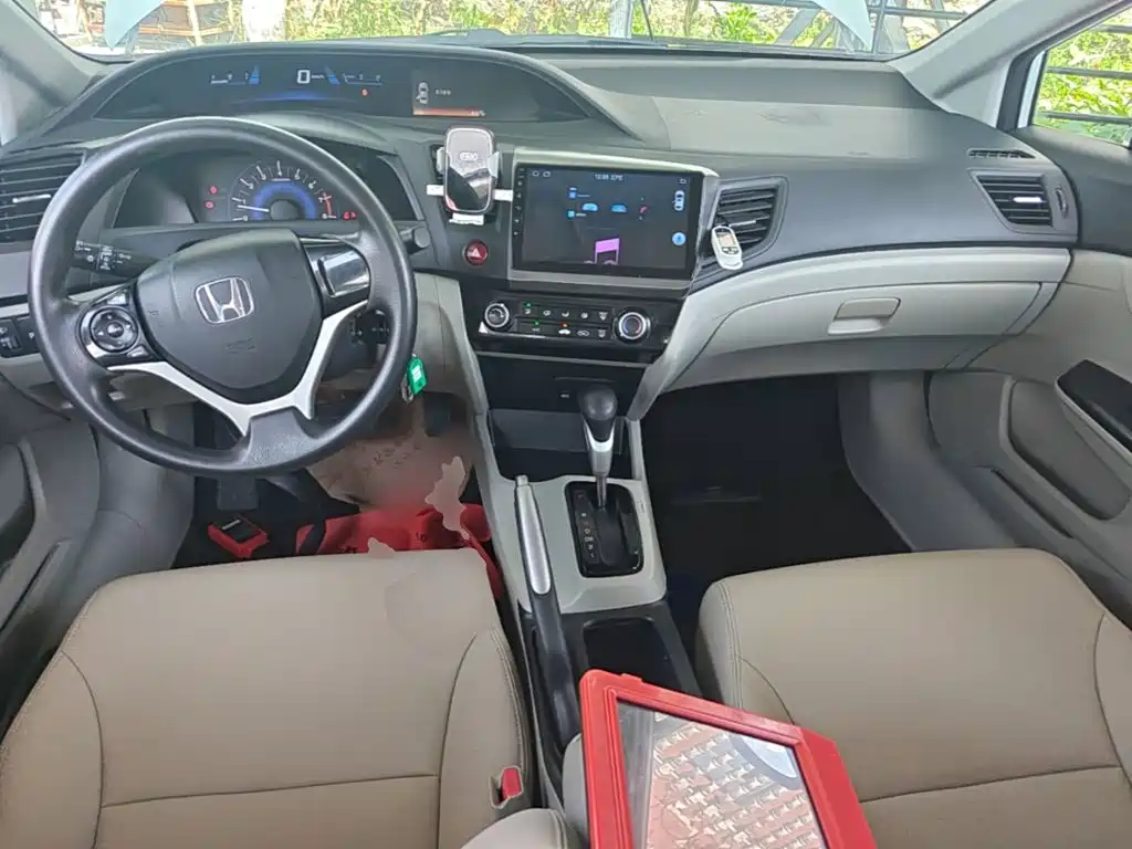 Honda Civic — миниатюра 10