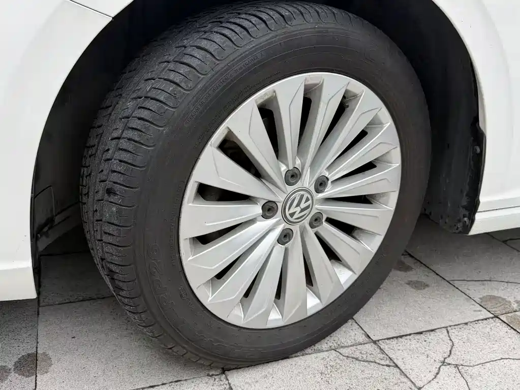 Volkswagen Lavida — миниатюра 14