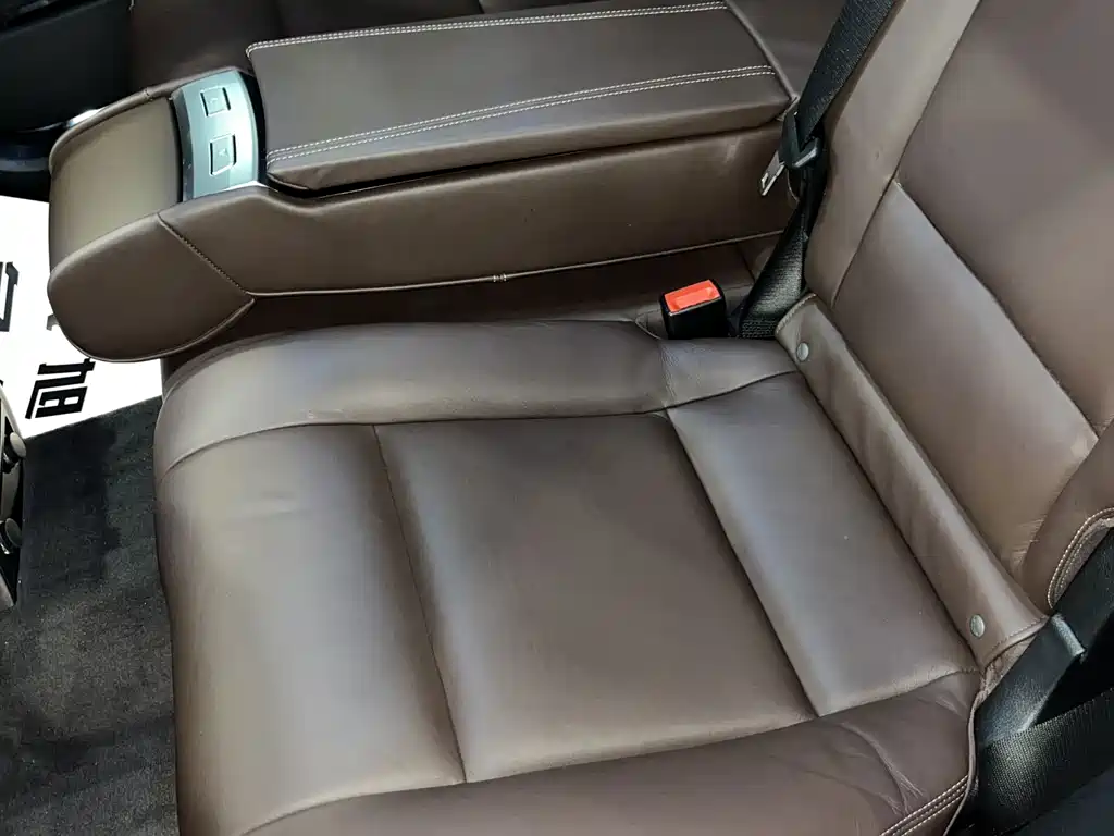 BMW 5 Series GT — миниатюра 9