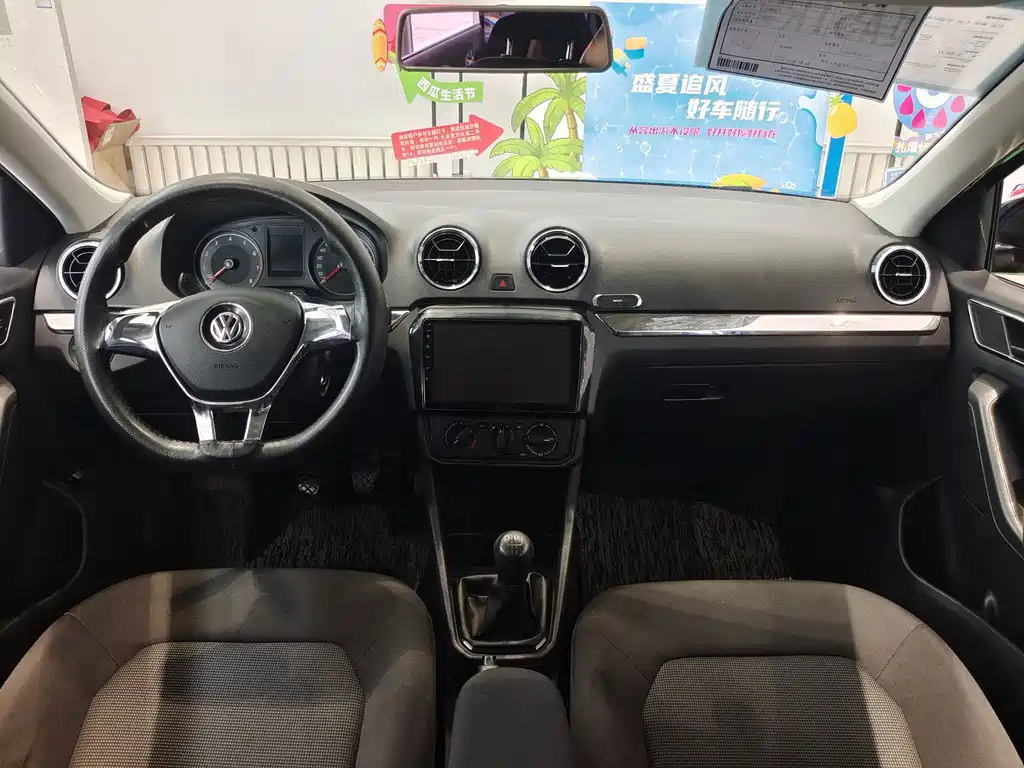 Volkswagen Jetta — миниатюра 7