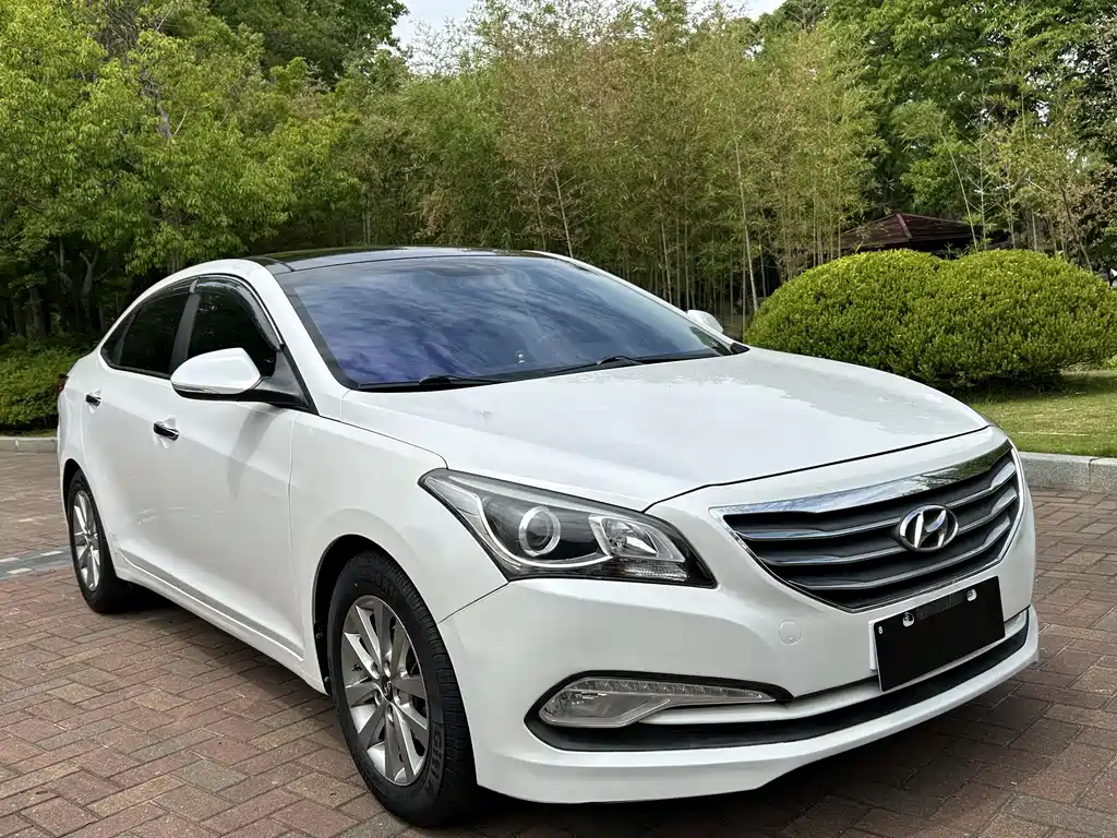 Hyundai Mistra 2014 1.8L AT GLS