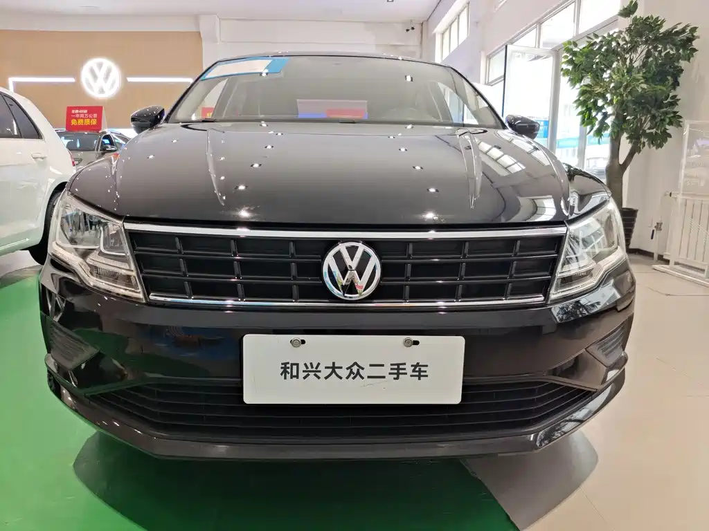 Volkswagen Jetta — миниатюра 2
