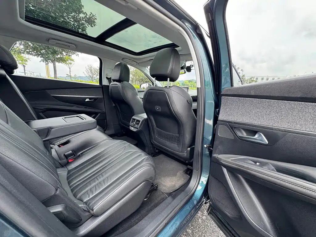 Peugeot 5008 — миниатюра 21
