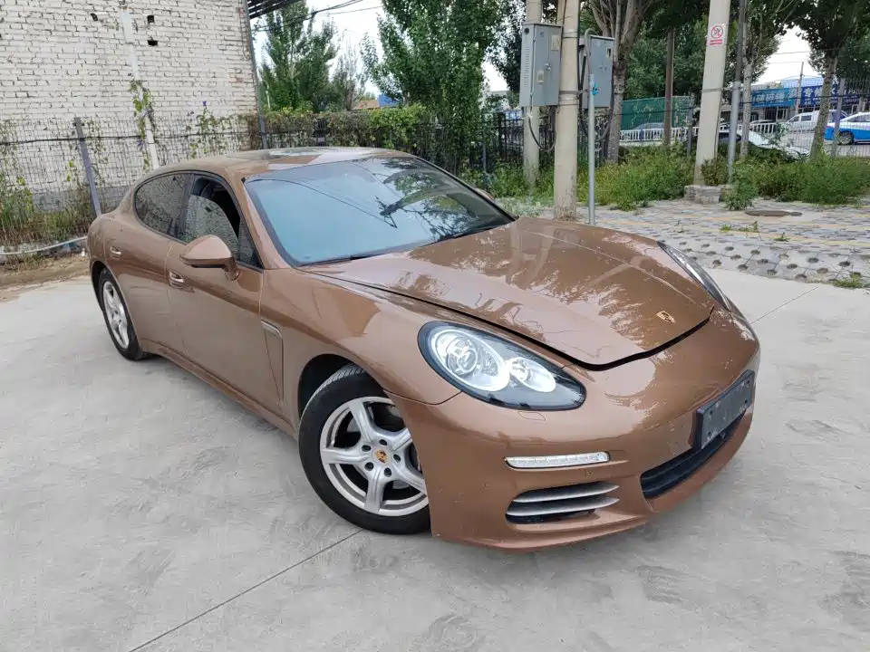 Porsche Panamera — миниатюра 2