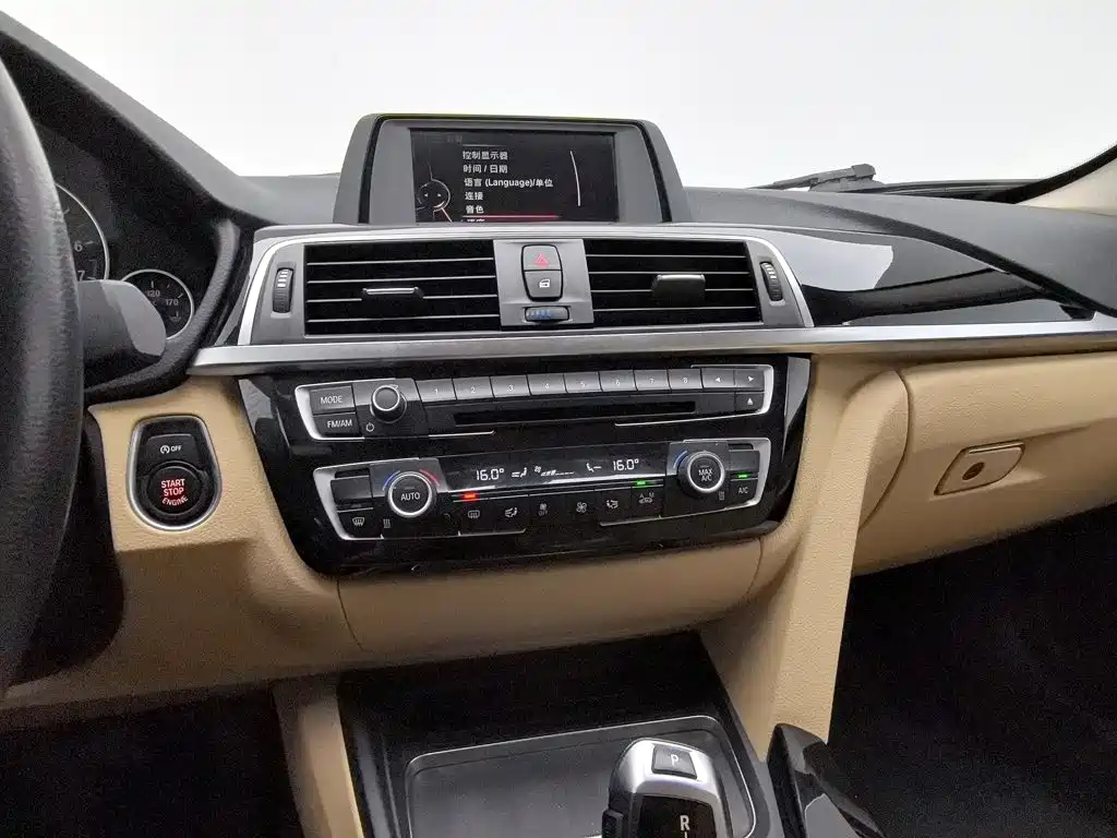 BMW 3 Series — миниатюра 12