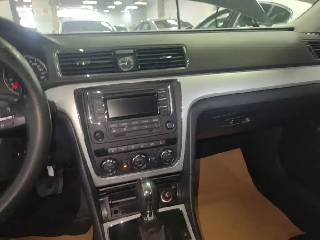 Volkswagen Passat — миниатюра 13