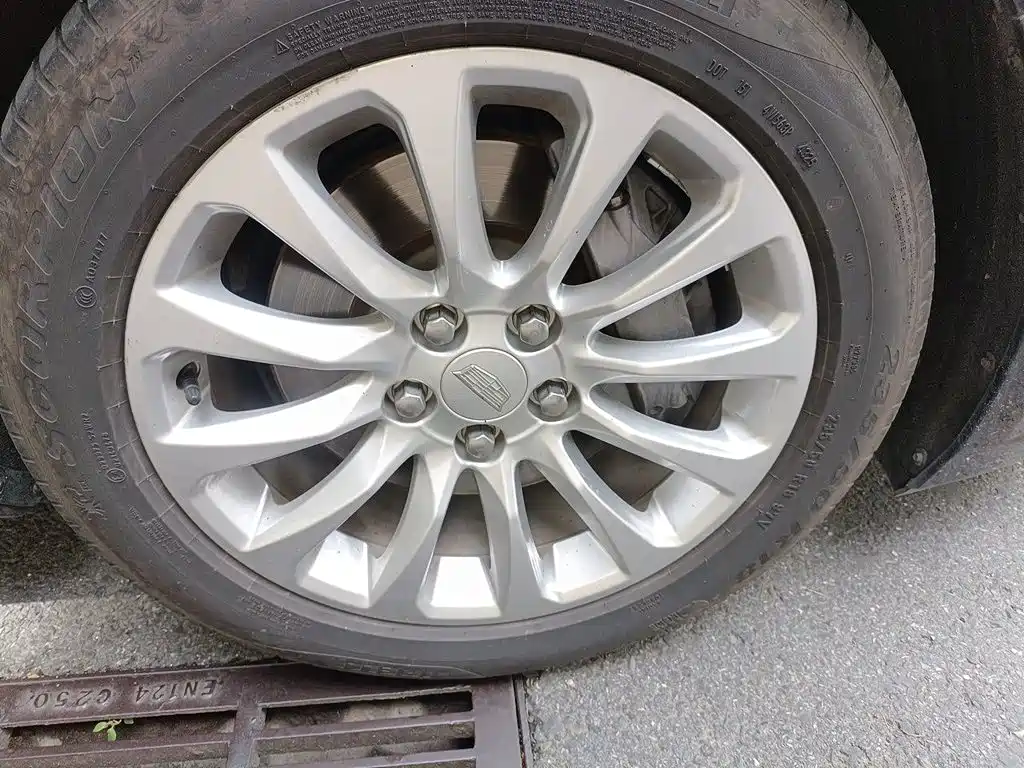 Cadillac XTS — миниатюра 8