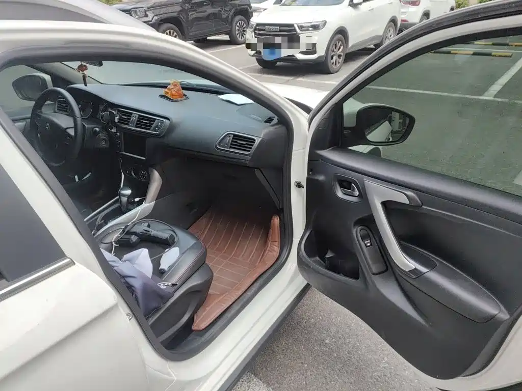 Citroen C3-XR — миниатюра 18