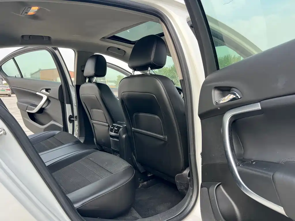 Buick Regal — миниатюра 9