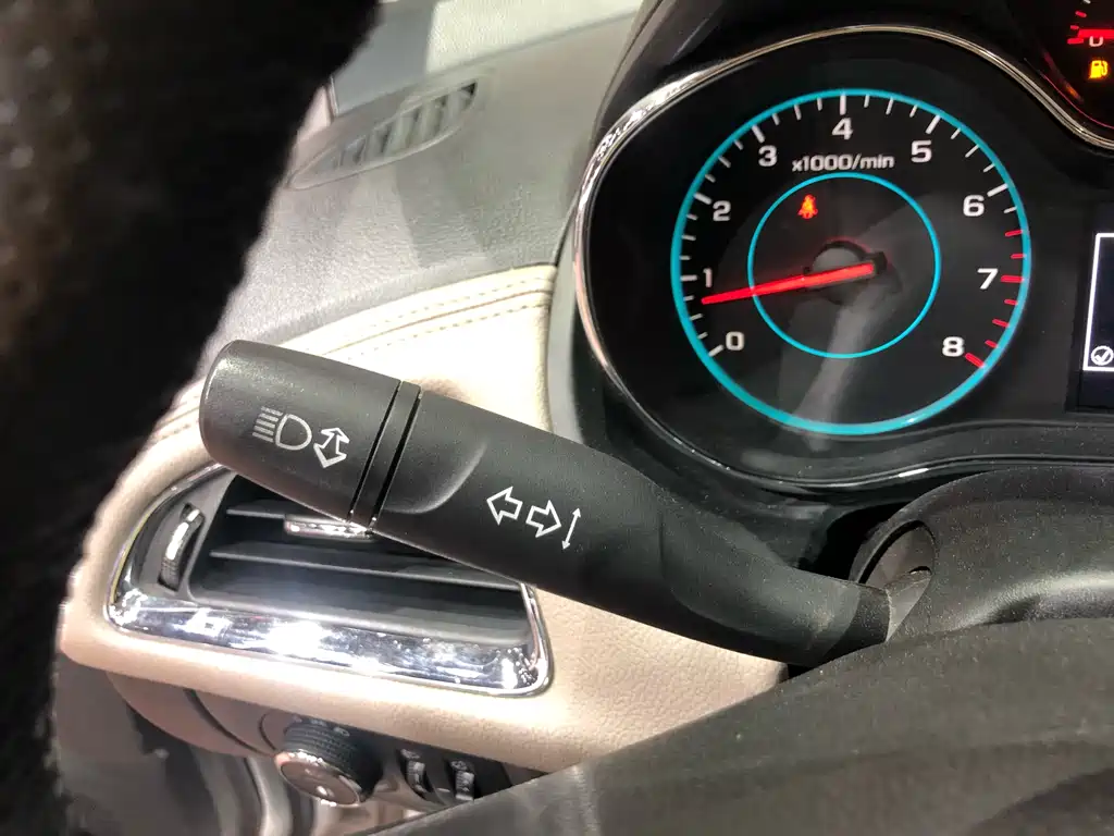Chevrolet Cruze 2015 1.5L AT Luxury
