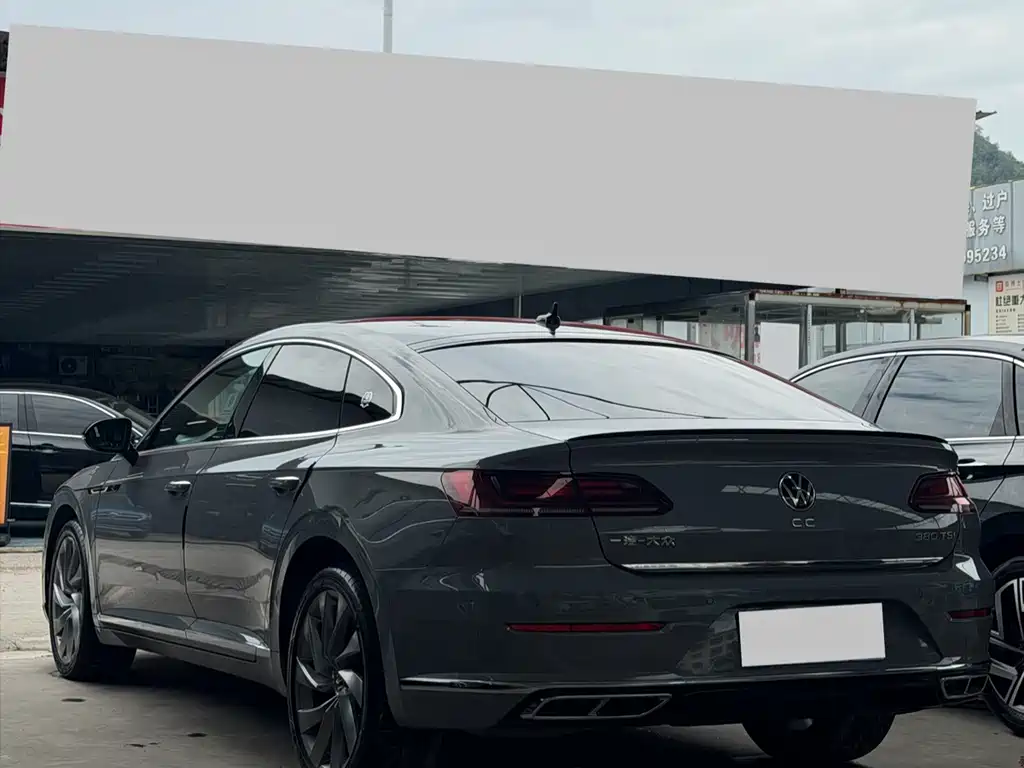 Volkswagen CC — миниатюра 8