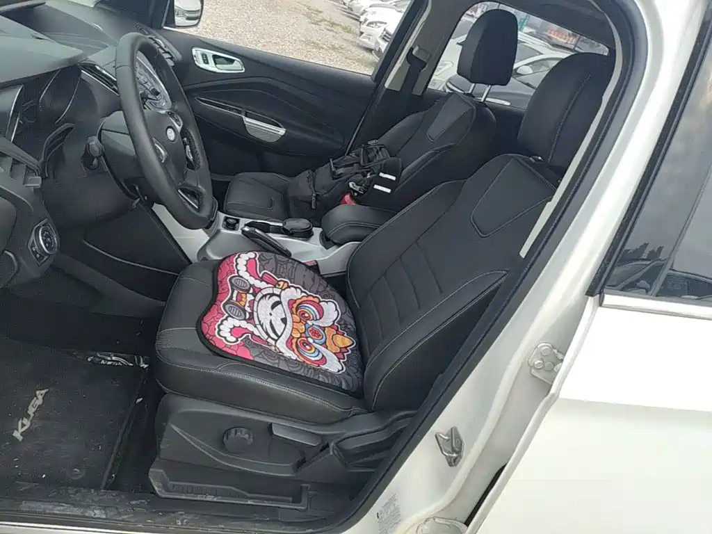 Ford Kuga — миниатюра 15