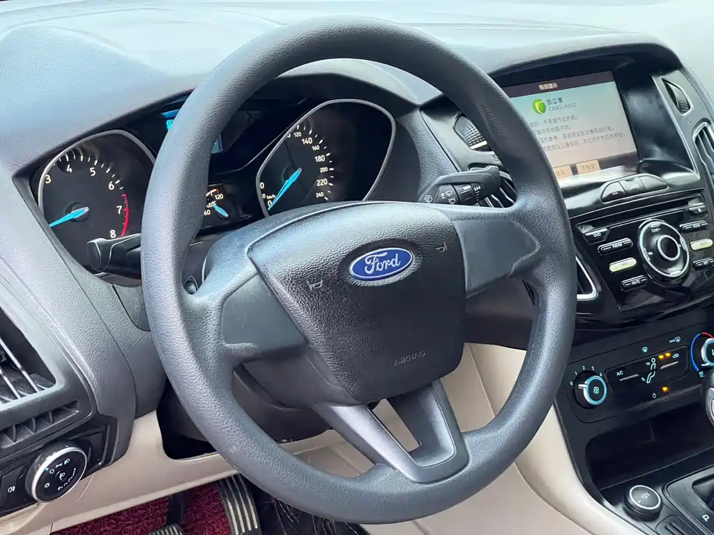 Ford Focus 2018 1.6L AT Comfort