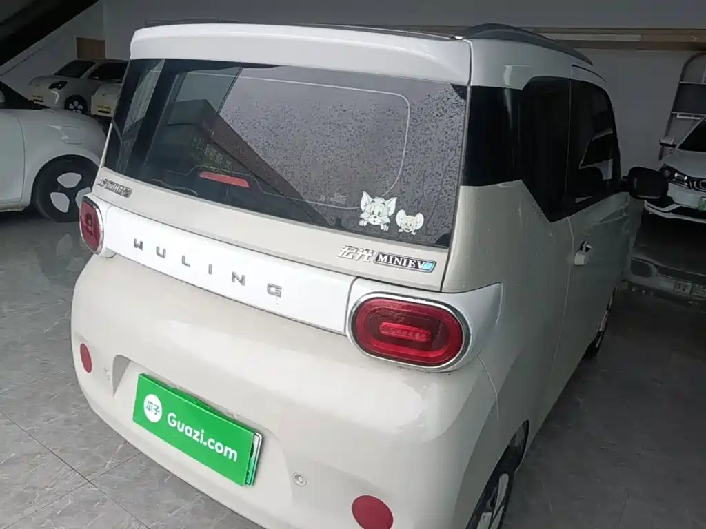 Wuling MINIEV — миниатюра 7