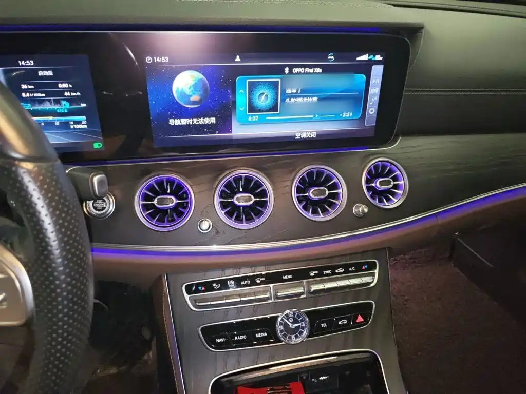 Mercedes-Benz E-Class — миниатюра 6