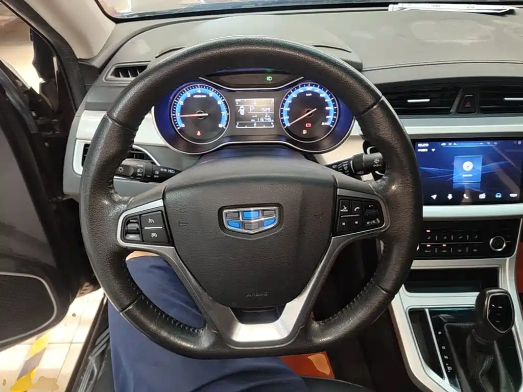 Geely Vision — миниатюра 11