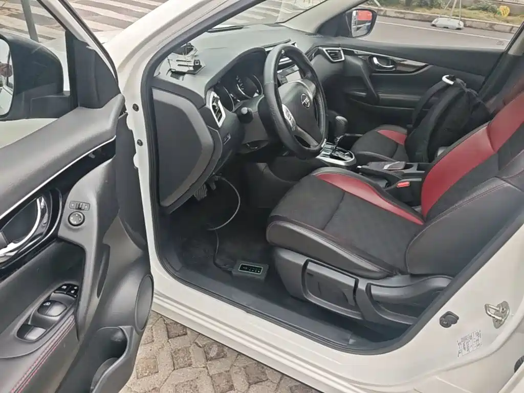 Nissan Qashqai — миниатюра 16