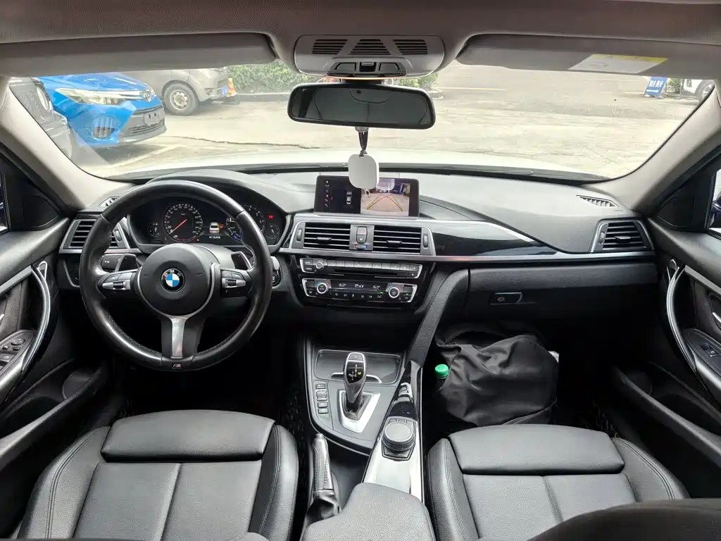 BMW 3 Series — миниатюра 10