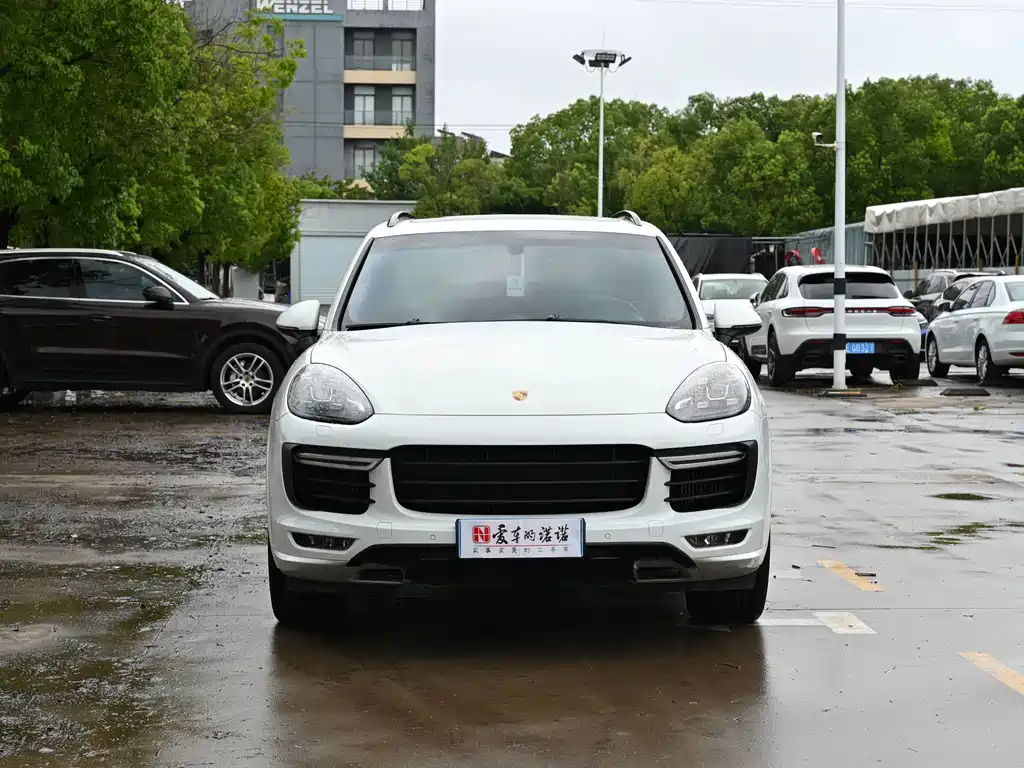 Porsche Cayenne — миниатюра 2