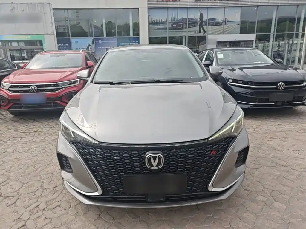 Changan Eado — миниатюра 3