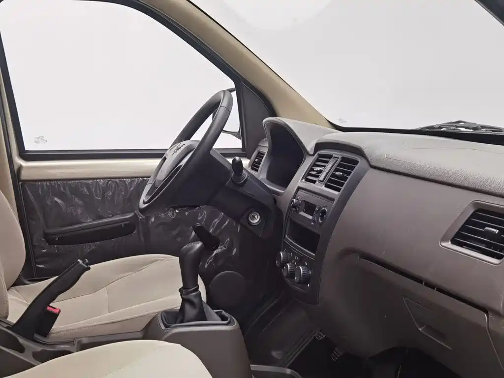 Wuling Rongguang S — миниатюра 22