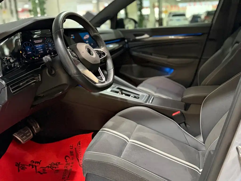 Volkswagen Golf — миниатюра 4