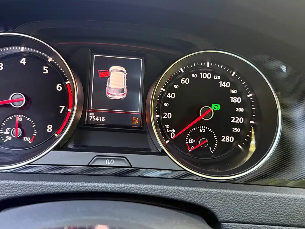 Volkswagen Golf GTI — миниатюра 4