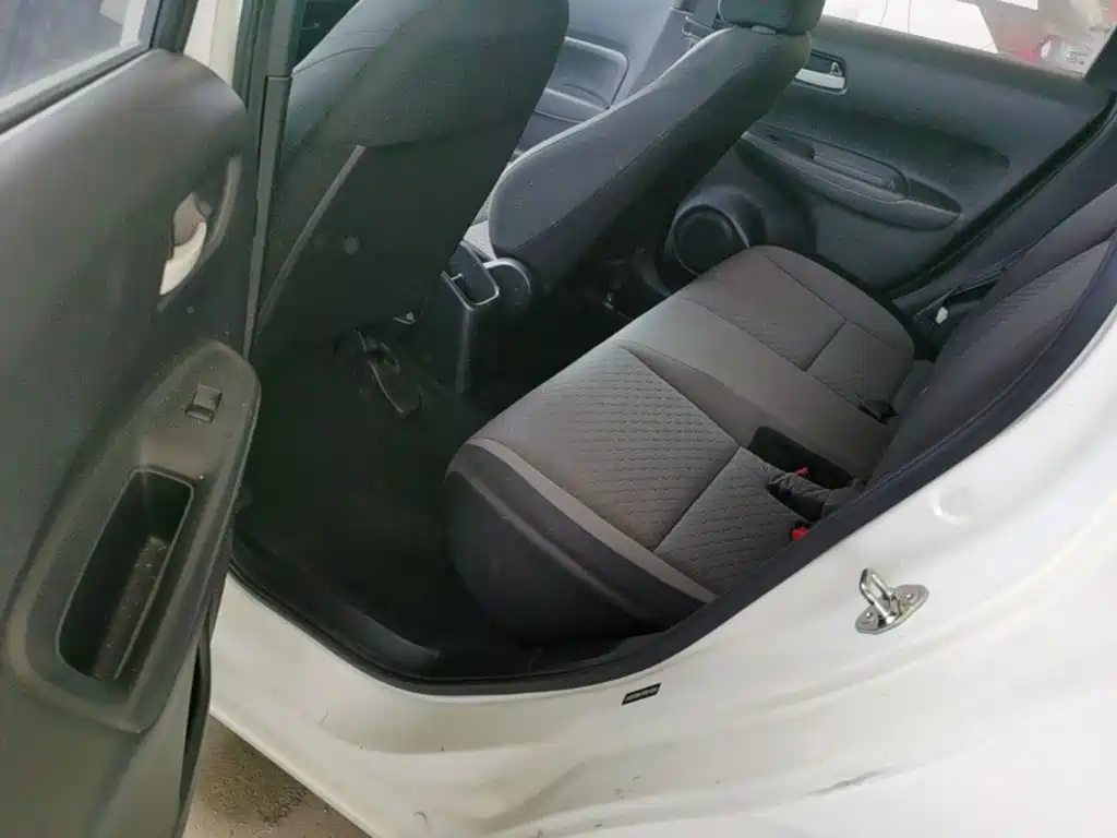Honda Fit — миниатюра 17