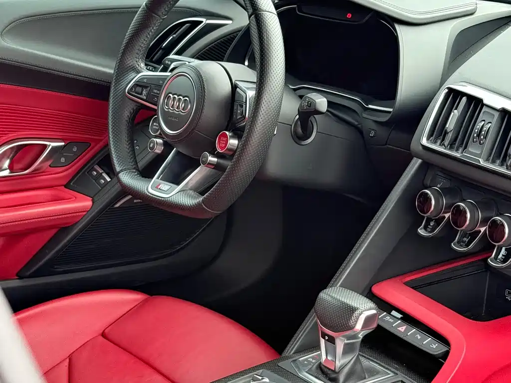 Audi R8 — миниатюра 5