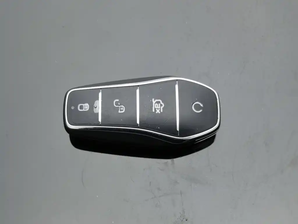 BYD Han — миниатюра 19