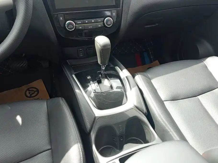 Nissan X-Trail — миниатюра 16