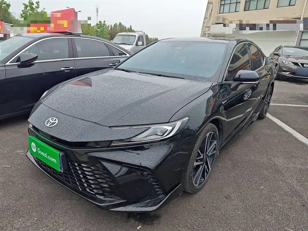 TOYOTA CAMRY