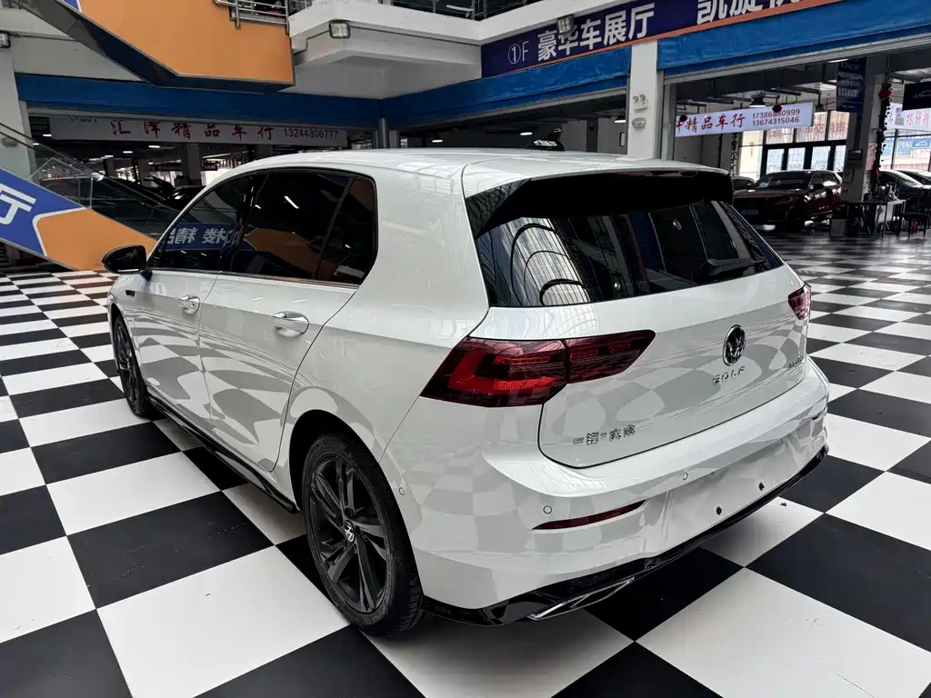 Volkswagen Golf — миниатюра 7