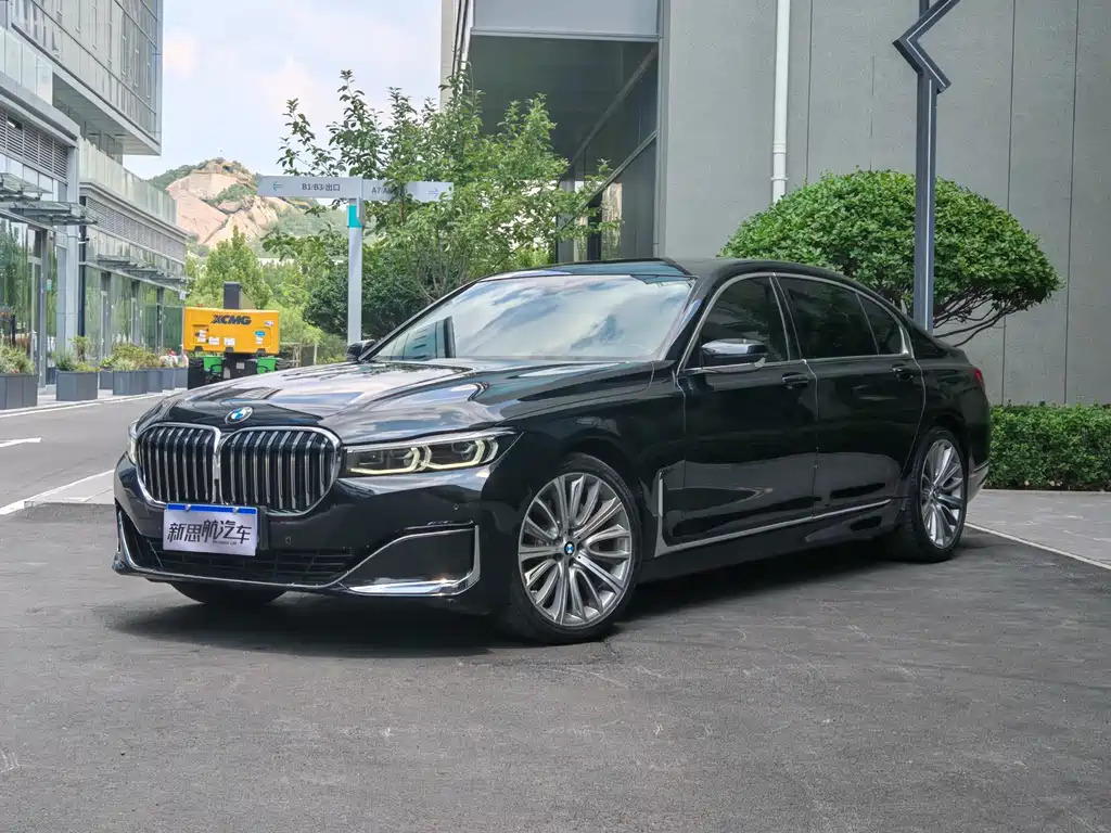 BMW 7 SERIES