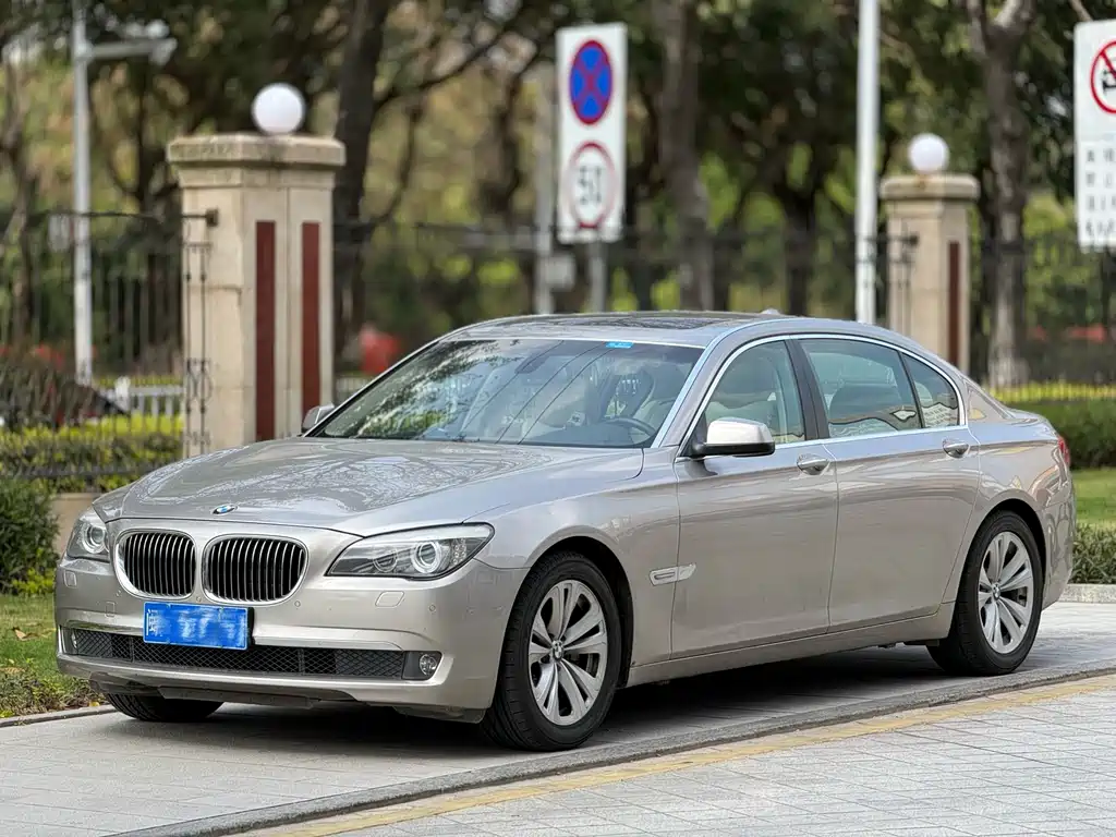 BMW 7 Series 2011