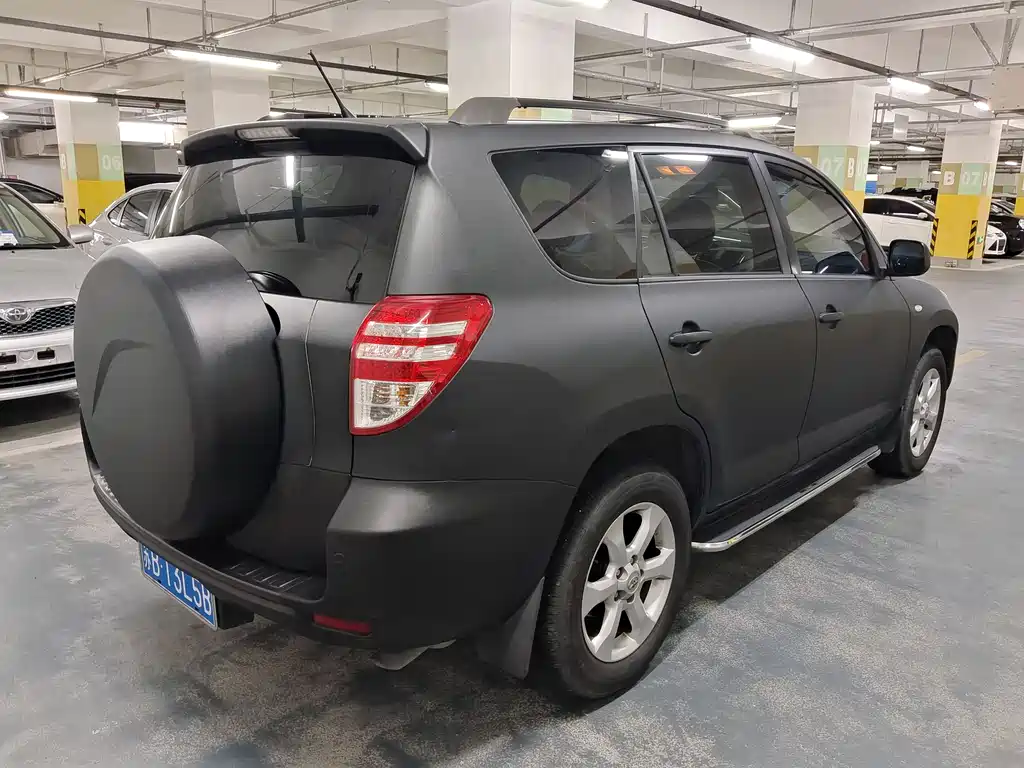 Toyota RAV4 2011 2.0L AT