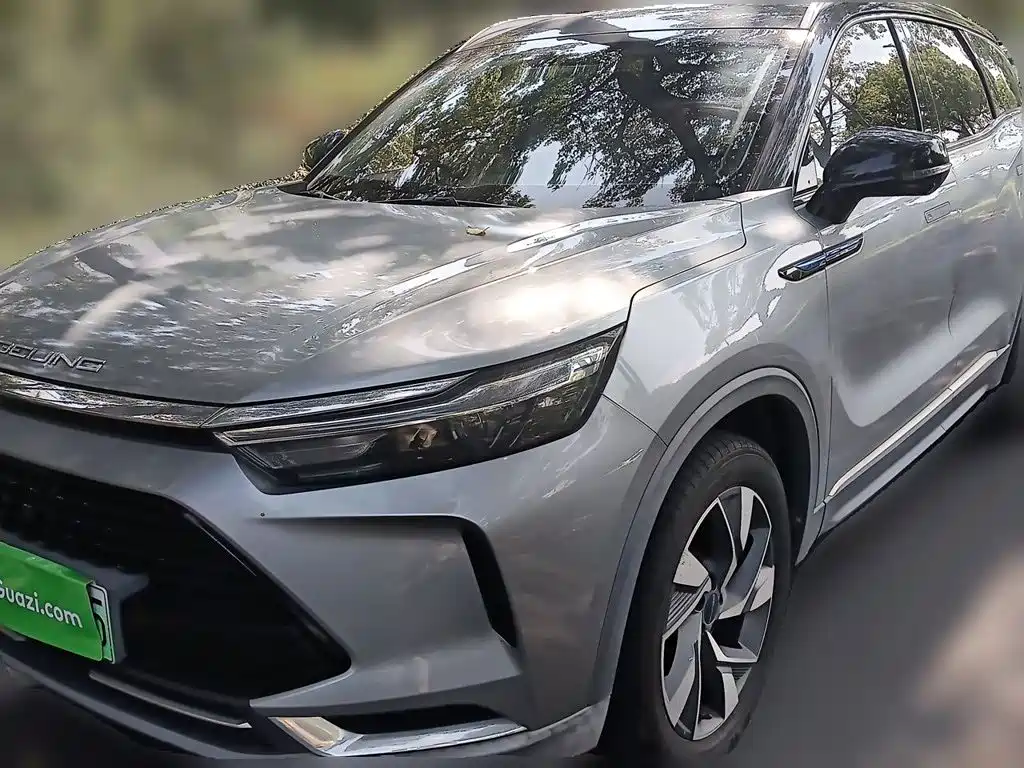BAIC X7 PHEV — миниатюра 2