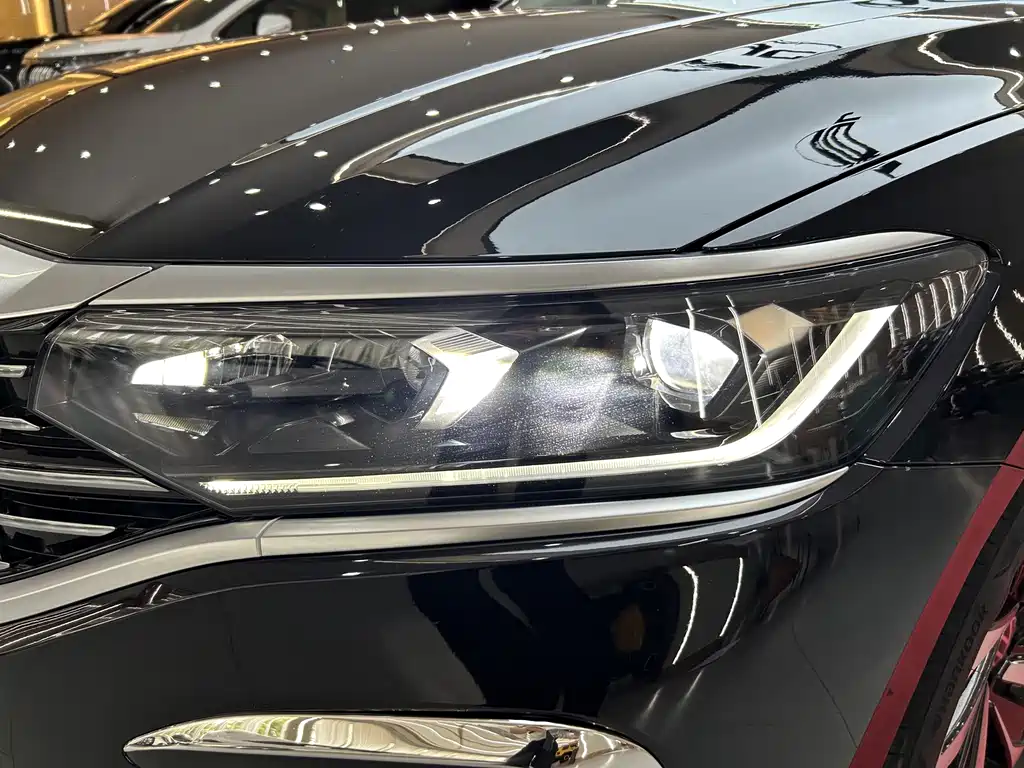 Volkswagen Passat — миниатюра 37