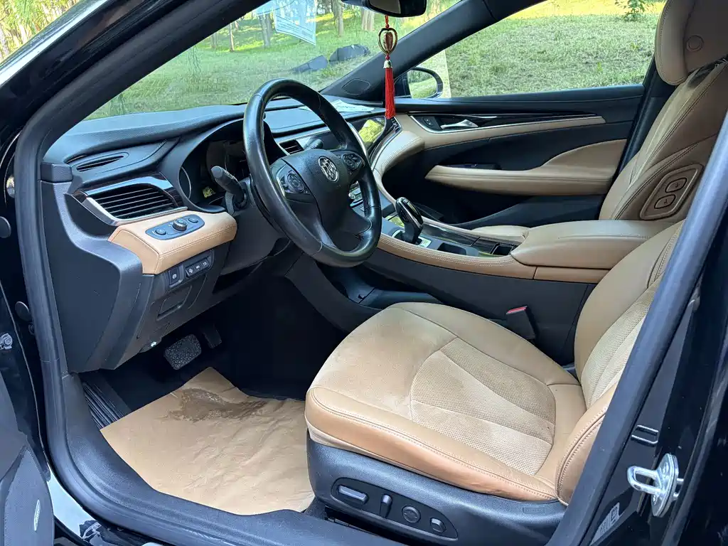 Buick LaCrosse — миниатюра 4
