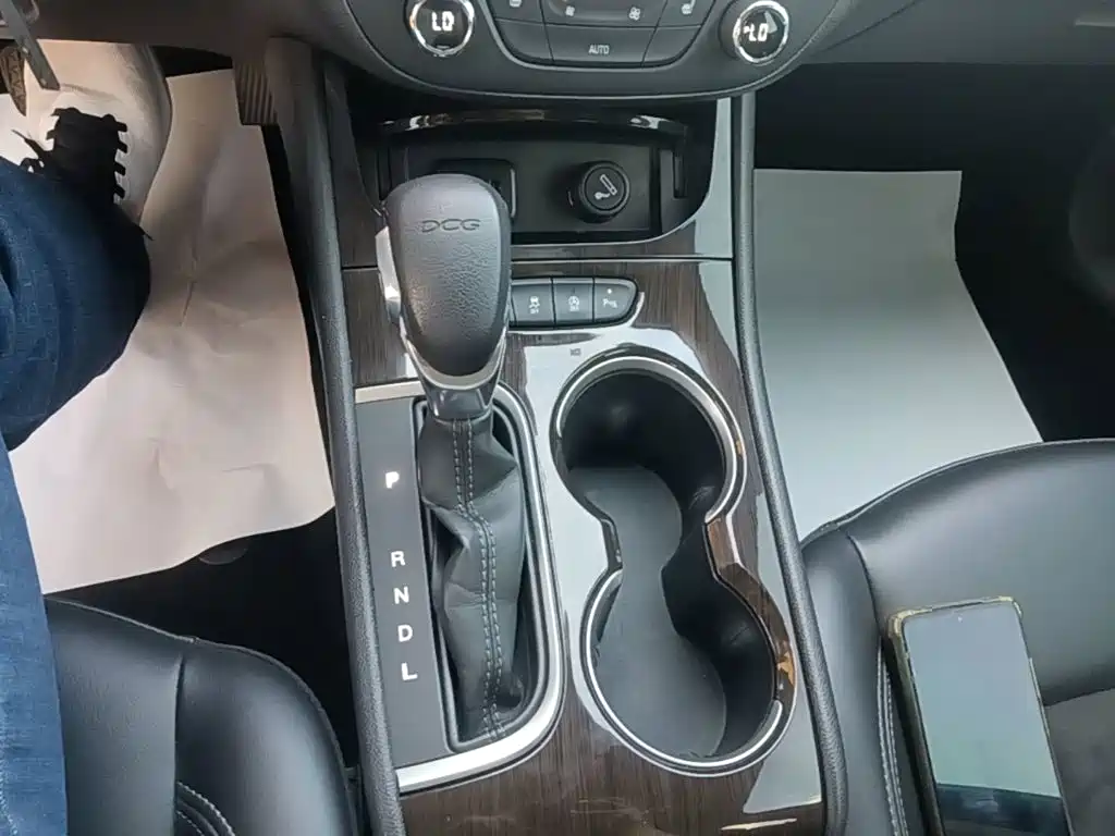 Buick Verano — миниатюра 14
