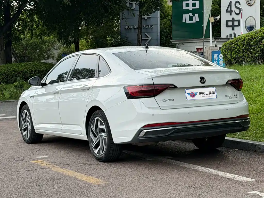 Volkswagen Sagitar — миниатюра 4