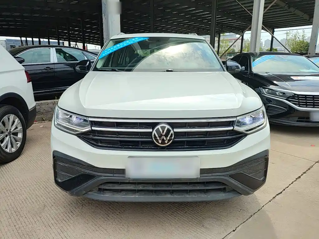 Volkswagen Tiguan L — миниатюра 3