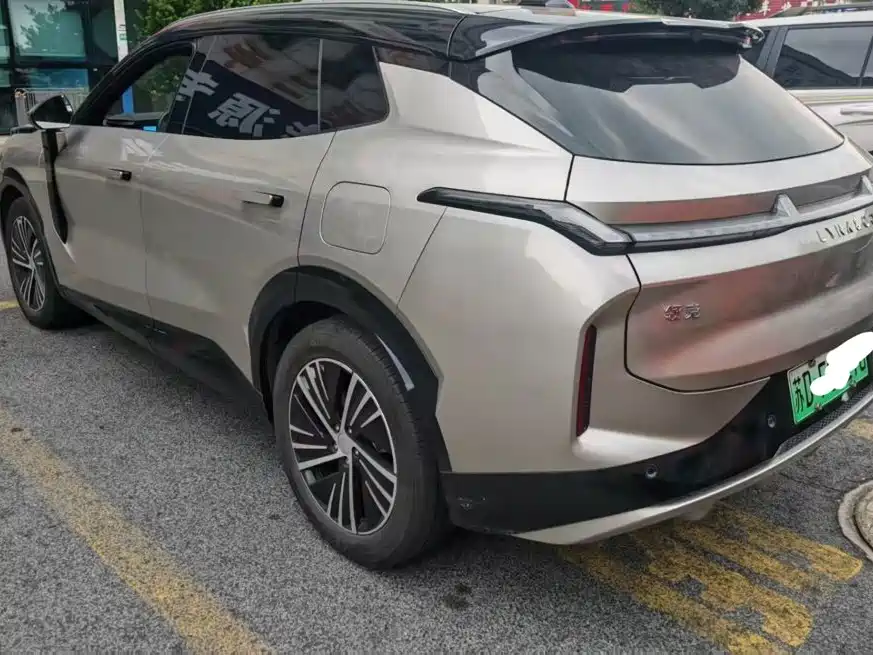 Lynk & Co 08 EM-P — миниатюра 6