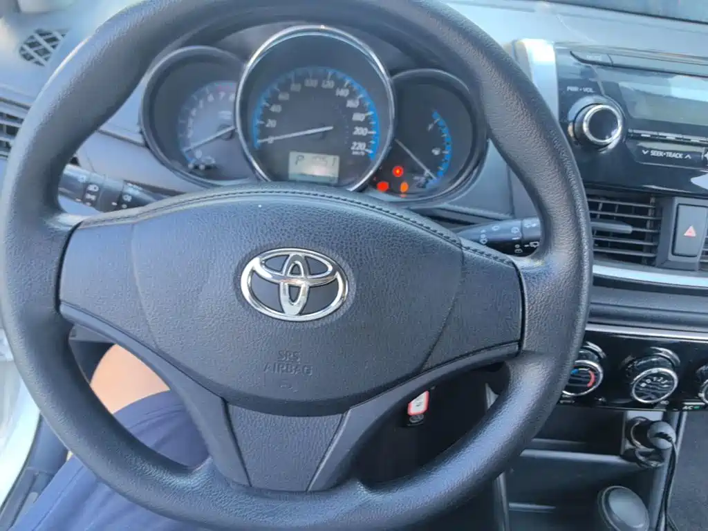 Toyota Yaris L — миниатюра 11