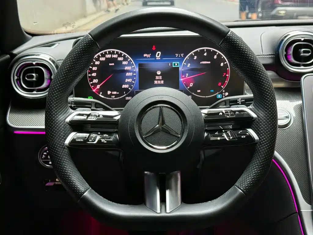 Mercedes-Benz C-Class — миниатюра 12