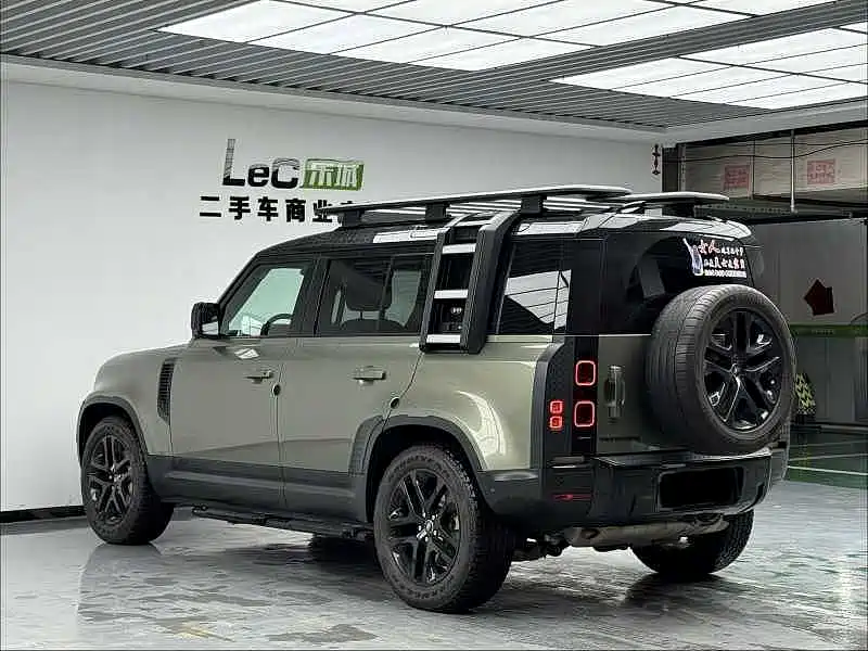 Land Rover Defender — миниатюра 5