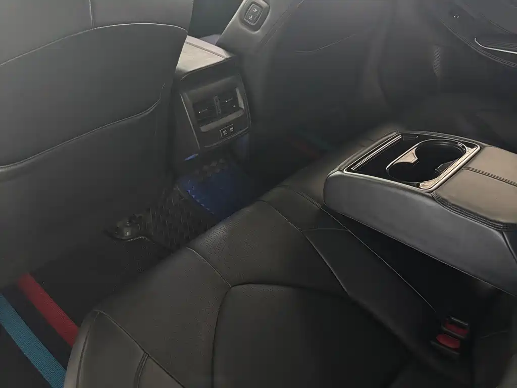 Toyota Avalon — миниатюра 9